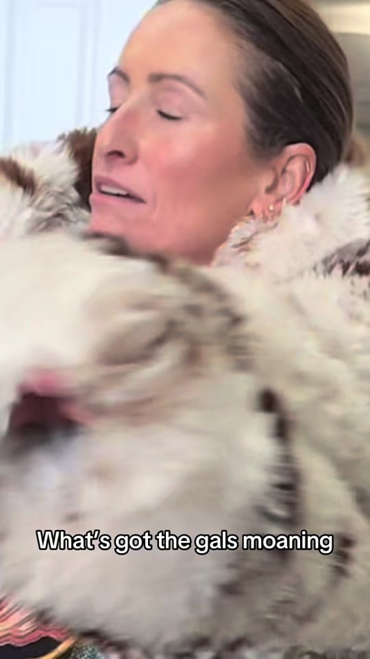 Post 1 by Sabbi the Store on TikTok (video)