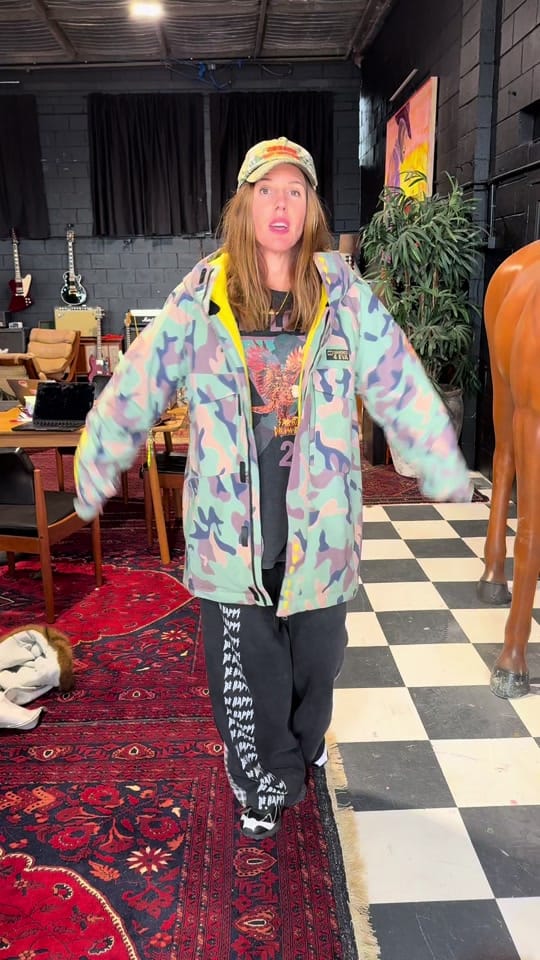 Post 7 by Sabbi the Store on TikTok (video)