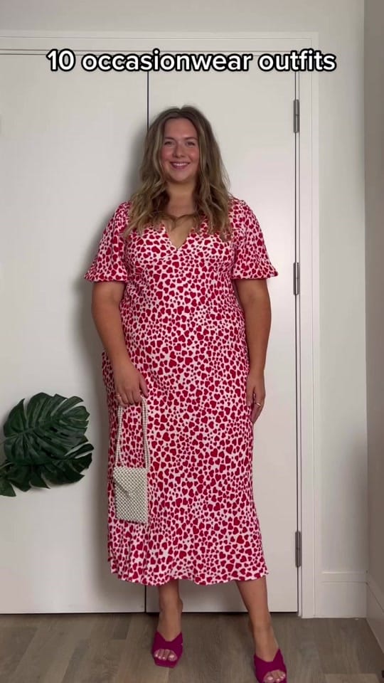Post 8 by Sophie Edwards on TikTok (video)