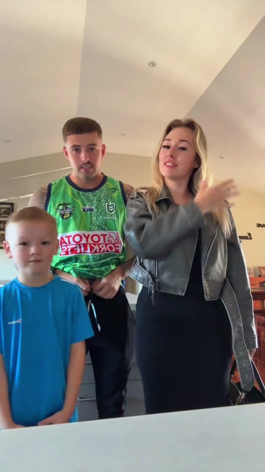 Post 4 by ℤ𝕠𝕖ℂ𝕙𝕒𝕣𝕝𝕠𝕥𝕥𝕖🦋🤍 on TikTok (video)