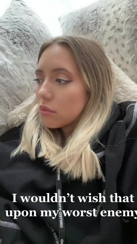 Post 4 by Emmie Lee in NYC on TikTok (video)