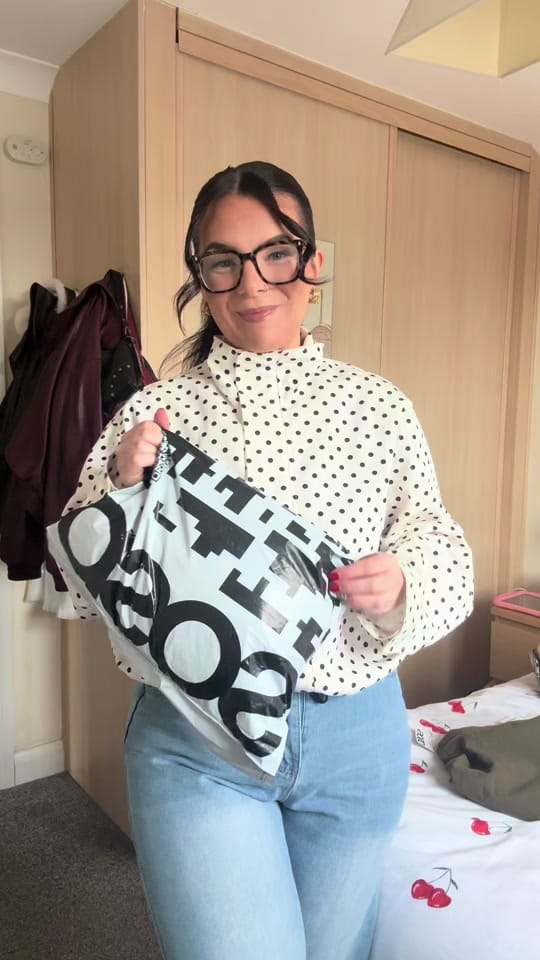 Post 5 by sydelversonx on TikTok (video)