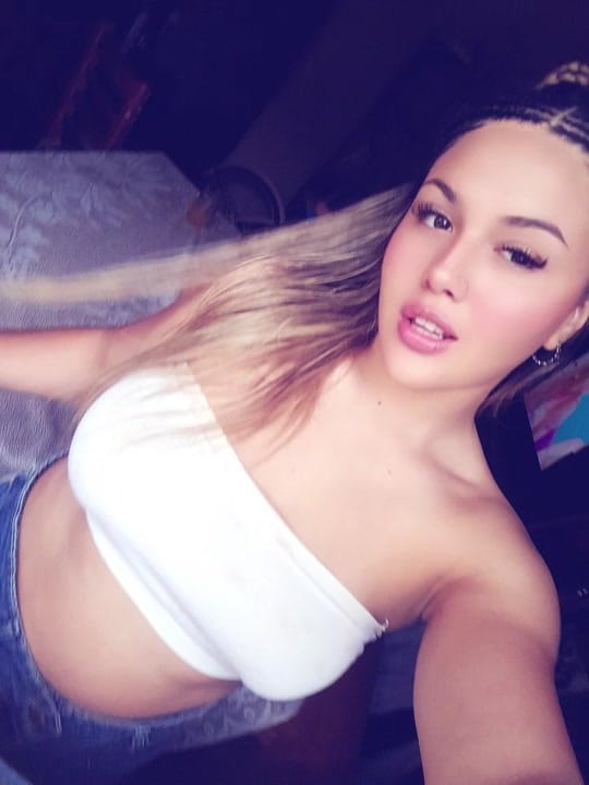 Post 2 by Camila Moral on TikTok (video)