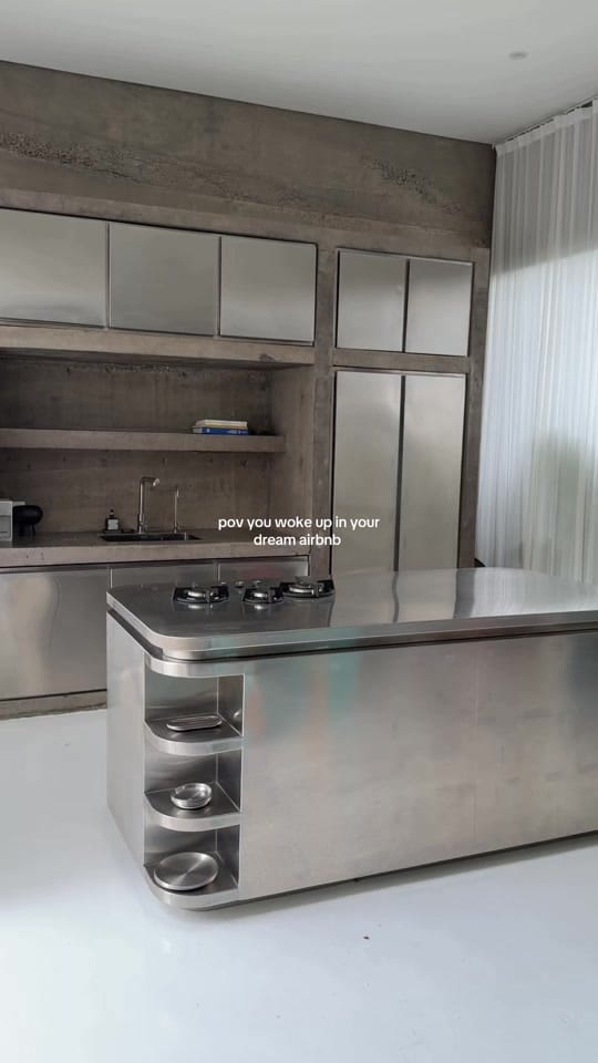 Post 4 by Ebony on TikTok (video)