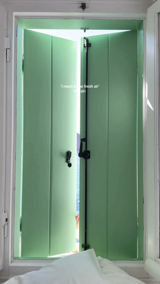 Post 2 by Ebony on TikTok (video)
