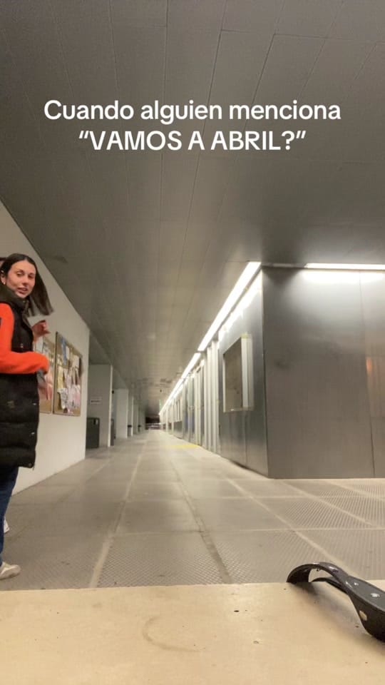 Post 8 by Aitana on TikTok (video)
