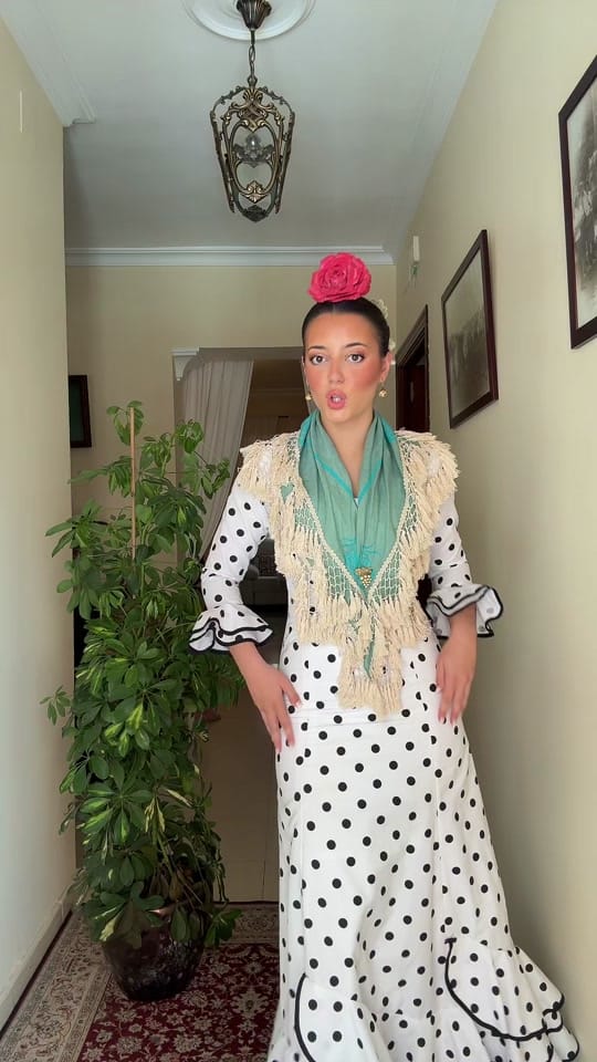Post 9 by Rocio Cazalla on TikTok (video)