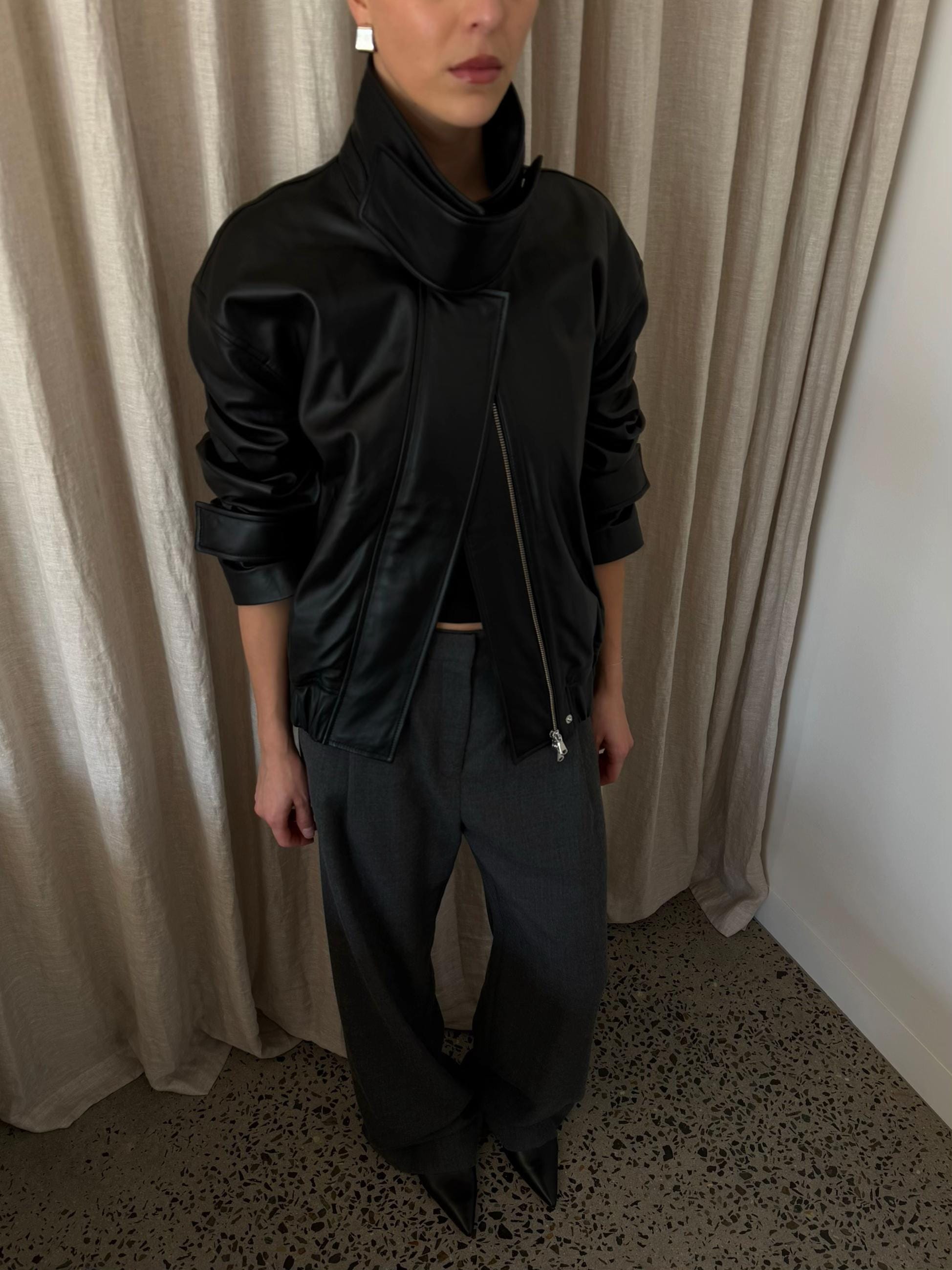 Post 4 by Viktoria & Woods on TikTok (video)