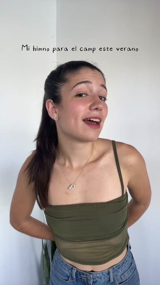 Post 3 by Ana De la Rosa on TikTok (video)
