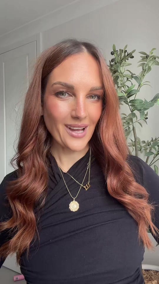 Post 6 by Laura🌻 on TikTok (video)