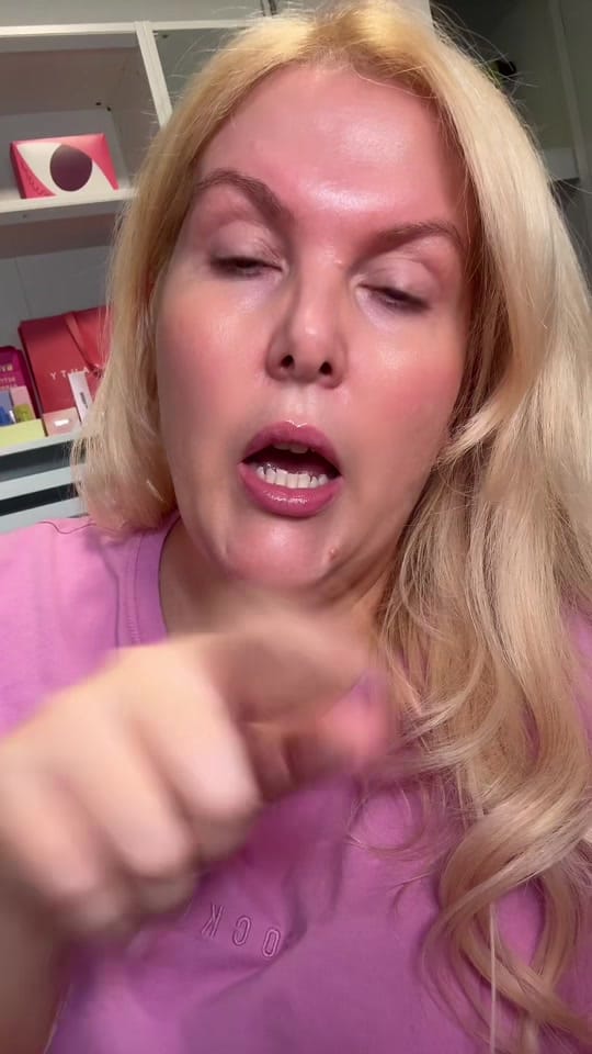 Post 7 by AskEllenBeauty on TikTok (video)