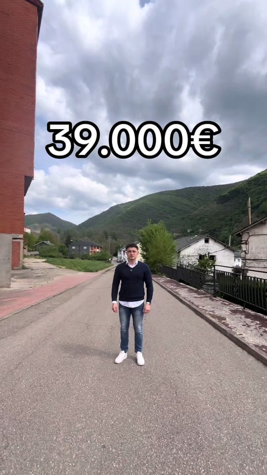 Post 9 by MG Inmobiliaria on TikTok (video)