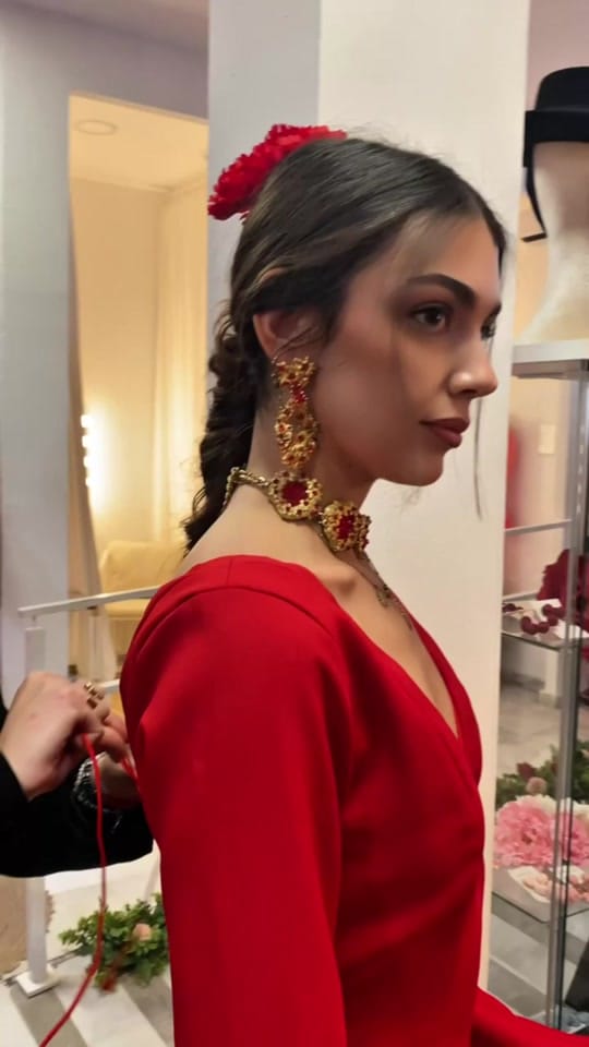 Post 5 by Sibilina on TikTok (video)