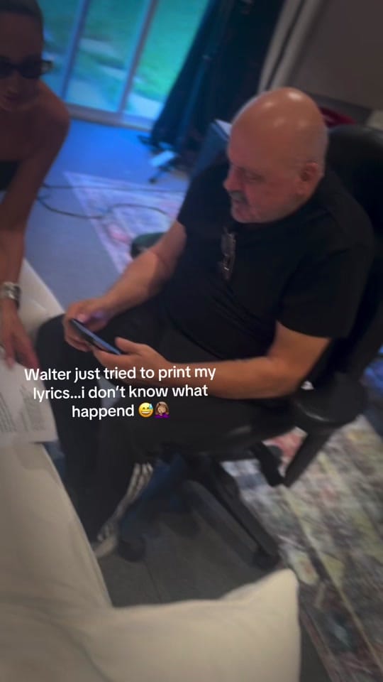 Post 3 by WHO IS CHLOE on TikTok (video)