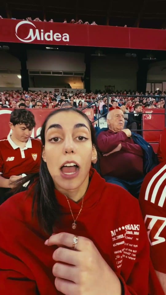 Post 4 by Espe on TikTok (video)
