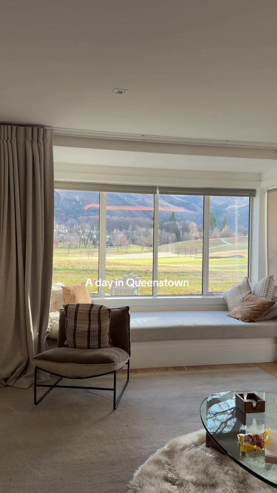 Post 1 by Chlo on TikTok (video)