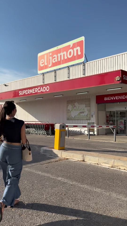 Post 1 by martika on TikTok (video)