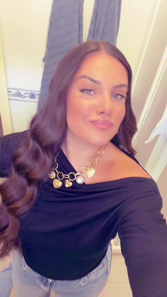 Post 8 by ʟᴏʟᴀ ᴄᴀʙᴇʟʟᴏ ;) on TikTok (video)