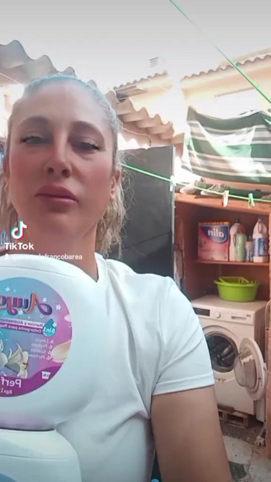 Post 4 by La sevillana on TikTok (video)