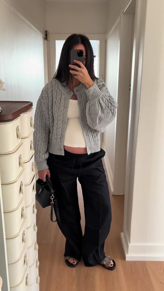 Post 1 by Sara Wears on TikTok (video)