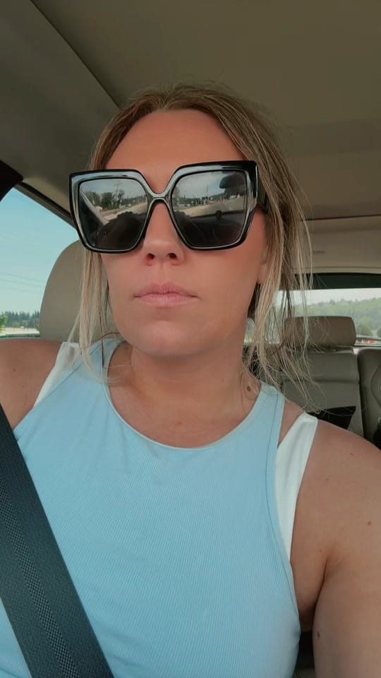 Post 5 by Alexandra Elizabeth on TikTok (video)