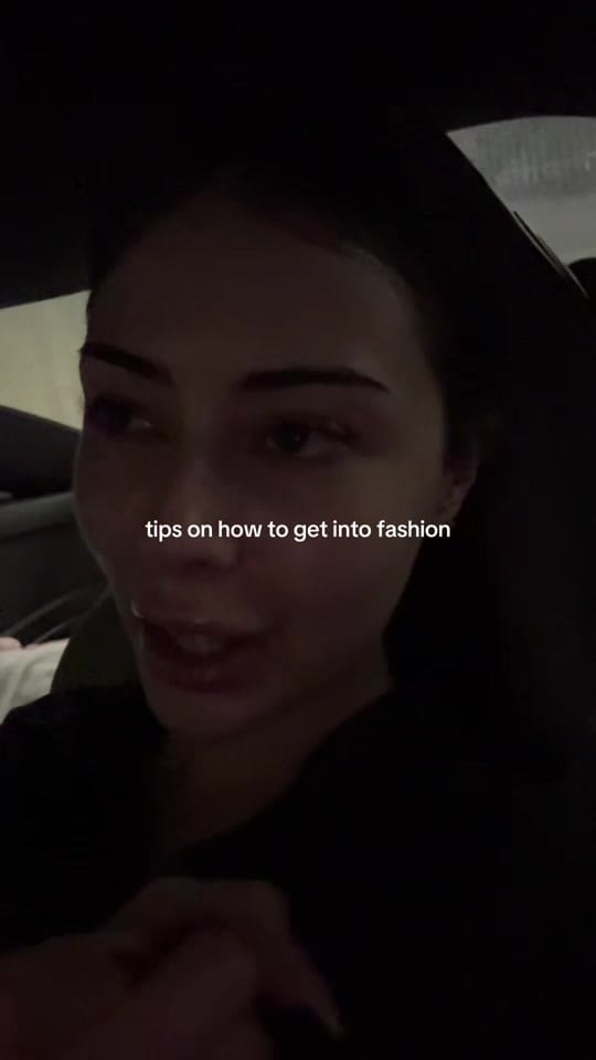Post 7 by thalia provoft on TikTok (video)