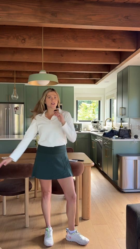 Post 1 by Monica Church on TikTok (video)