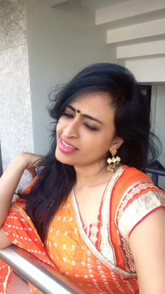 Post 8 by Aarti Priyanka on TikTok (video)
