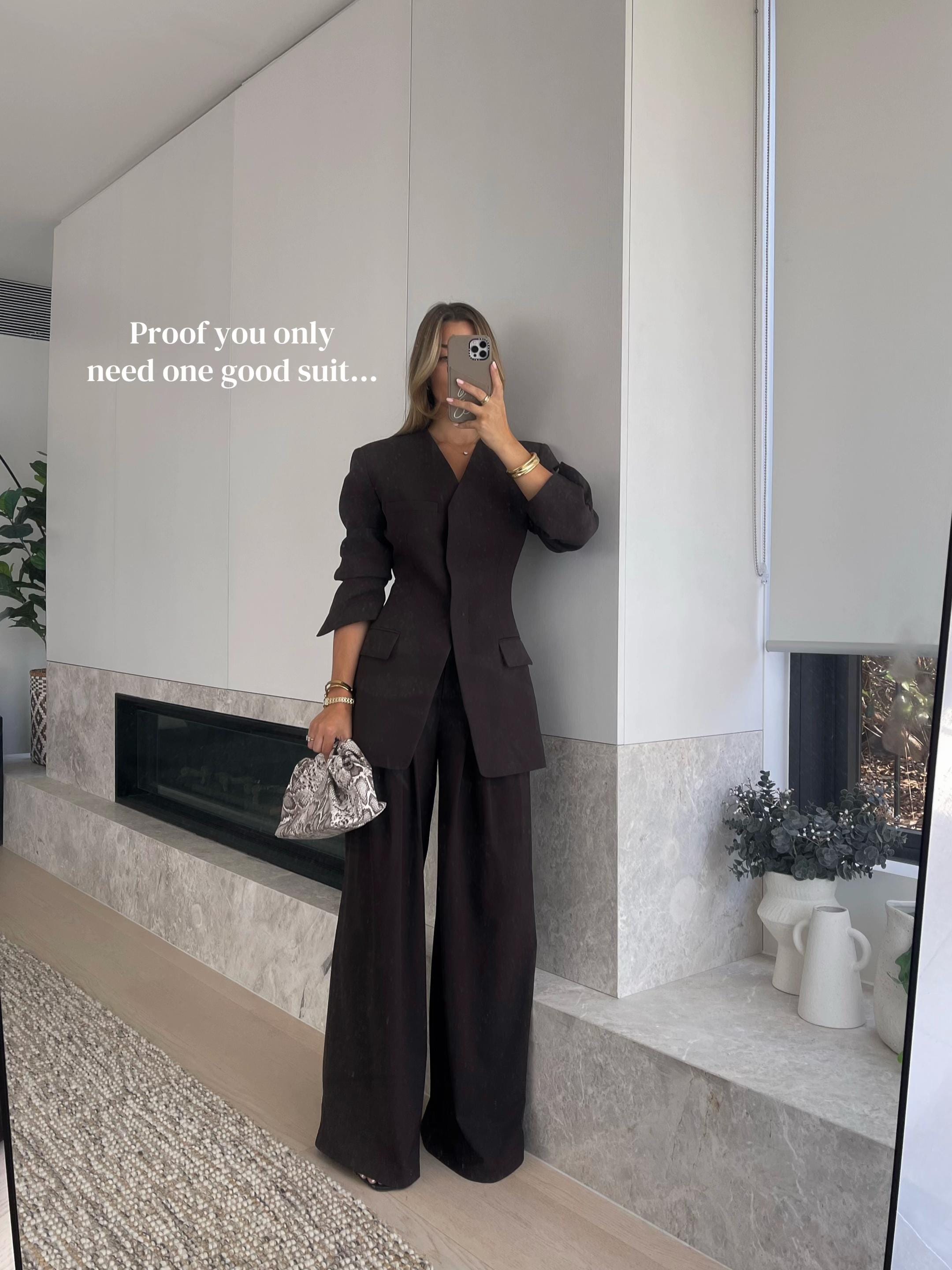 Post 2 by Eve Pecak on TikTok (video)