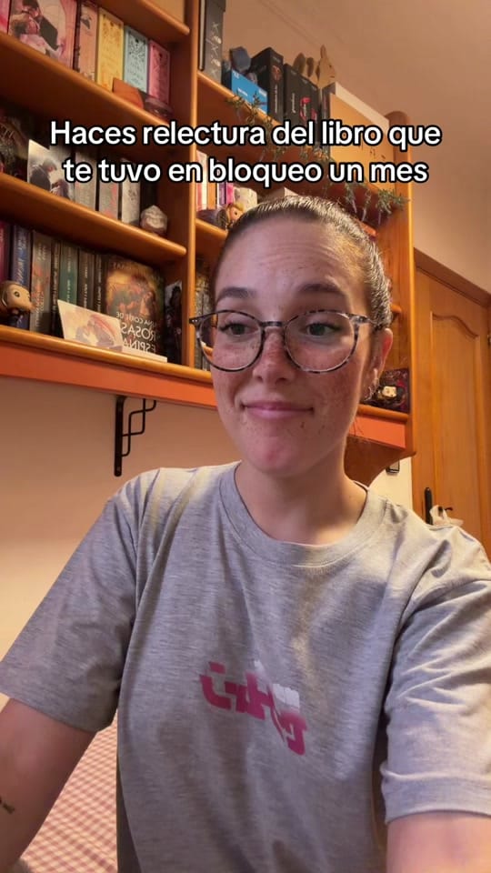 Post 3 by Books.sis💫 on TikTok (video)