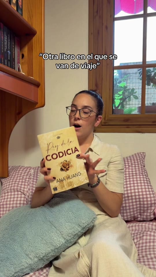 Post 7 by Books.sis💫 on TikTok (video)