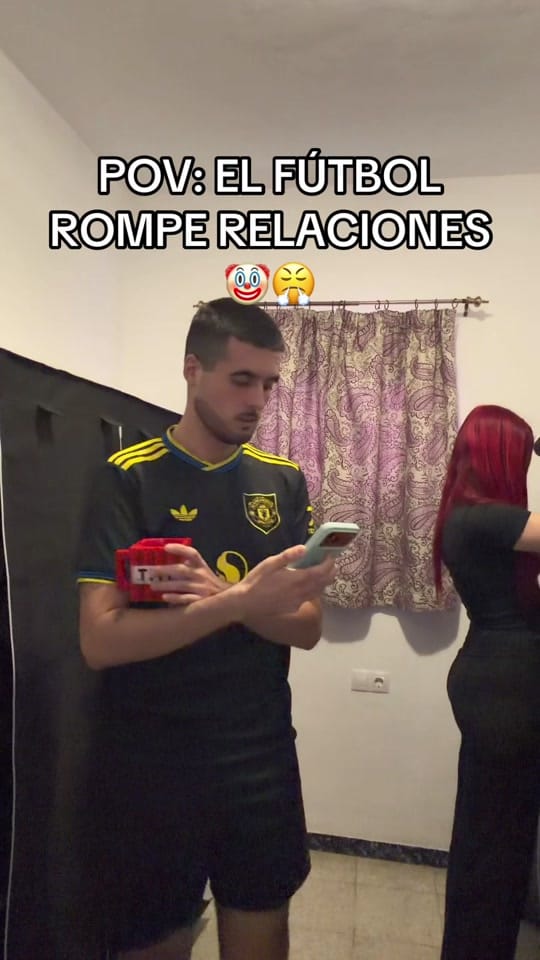 Post 1 by ANA SERRA | Humor y Fútbol on TikTok (video)