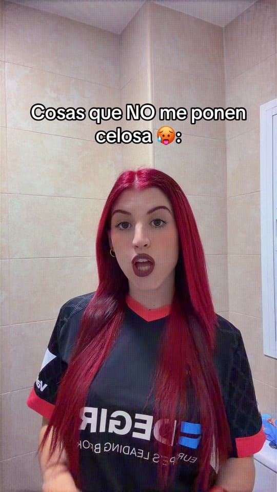 Post 10 by ANA SERRA | Humor y Fútbol on TikTok (video)