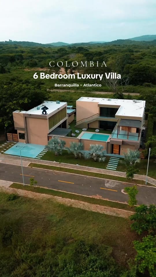 Post 10 by Colombia Wild - Villas, Yates on TikTok (video)