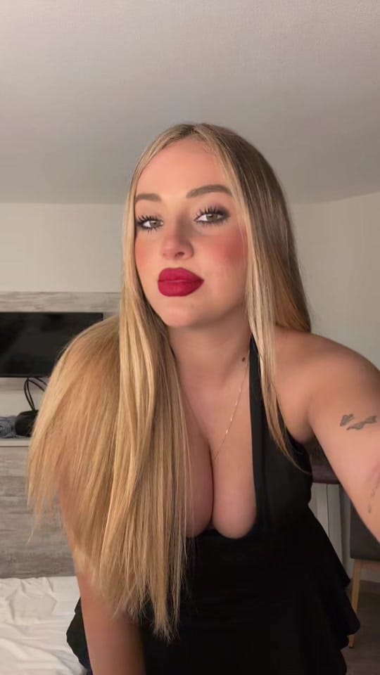Post 4 by India González on TikTok (video)