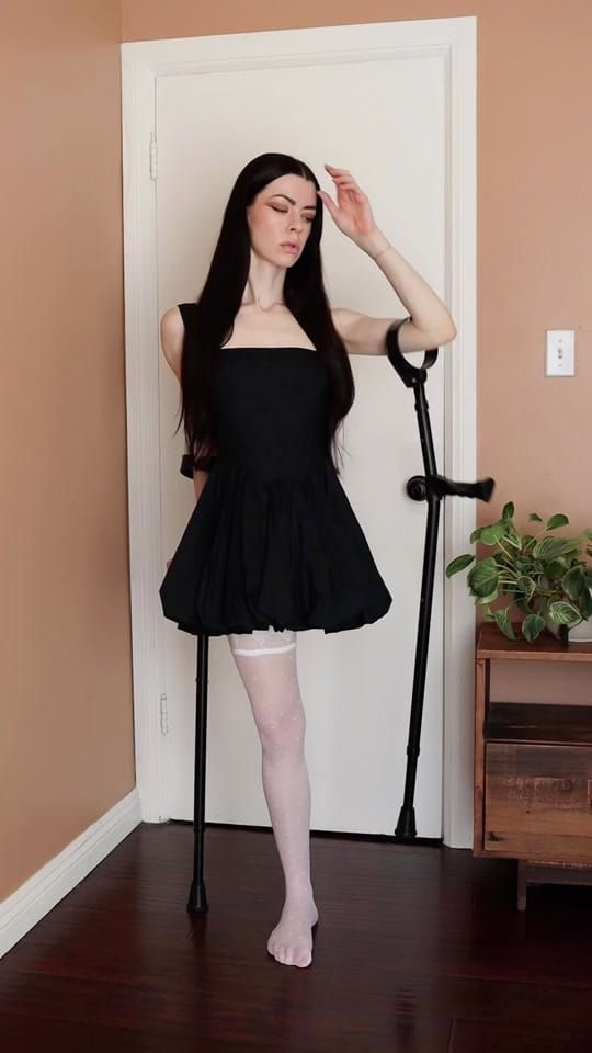 Post 4 by Cherie Louise on TikTok (video)
