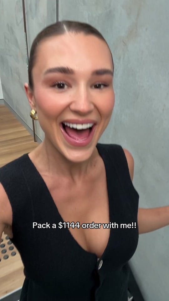Post 1 by Sylk Swim on TikTok (video)