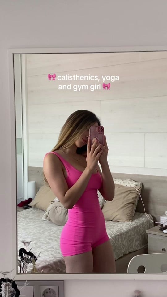 Post 8 by Aiiinnnoooa on TikTok (video)