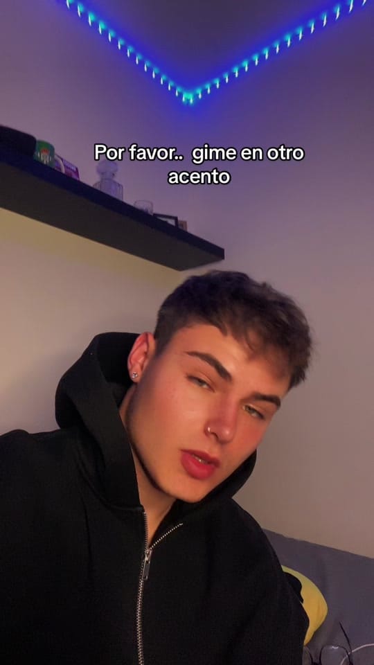 Post 8 by Riky on TikTok (video)