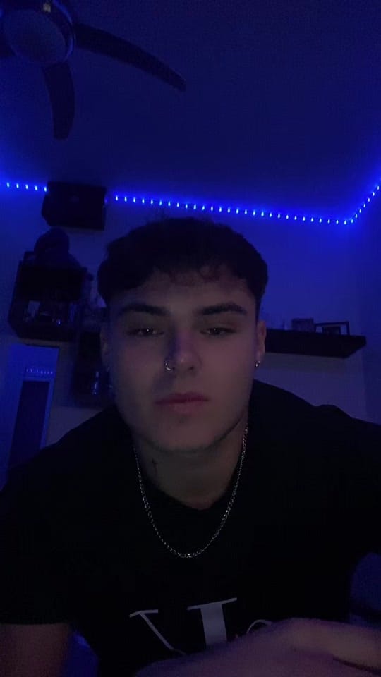 Post 7 by Riky on TikTok (video)