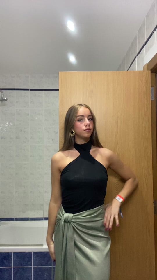 Post 6 by Luciaa on TikTok (video)