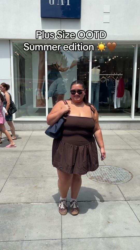 Post 3 by Sydney | your corporate bestie on TikTok (video)