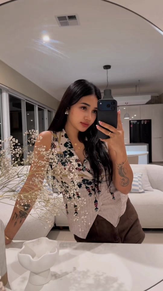 Post 3 by Mira_G12 on TikTok (video)