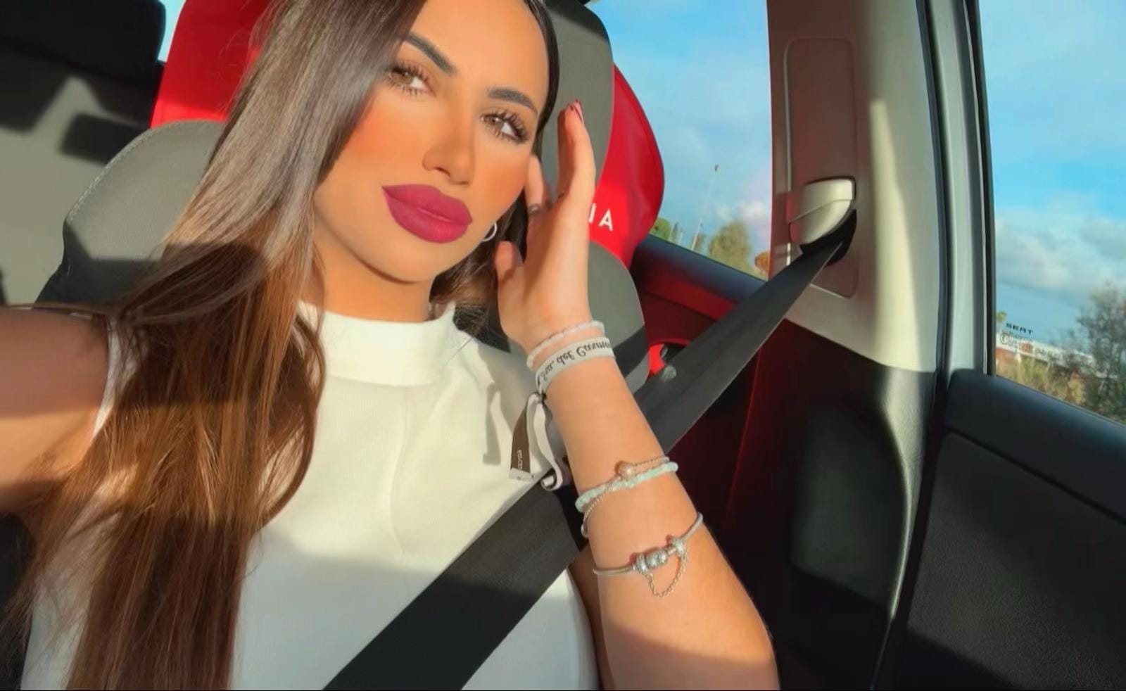 Post 8 by Maria Esquina noguero on TikTok (video)