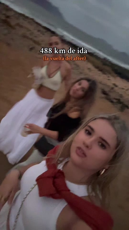 Post 8 by Andrea Carrasco ᥫ᭡ on TikTok (video)