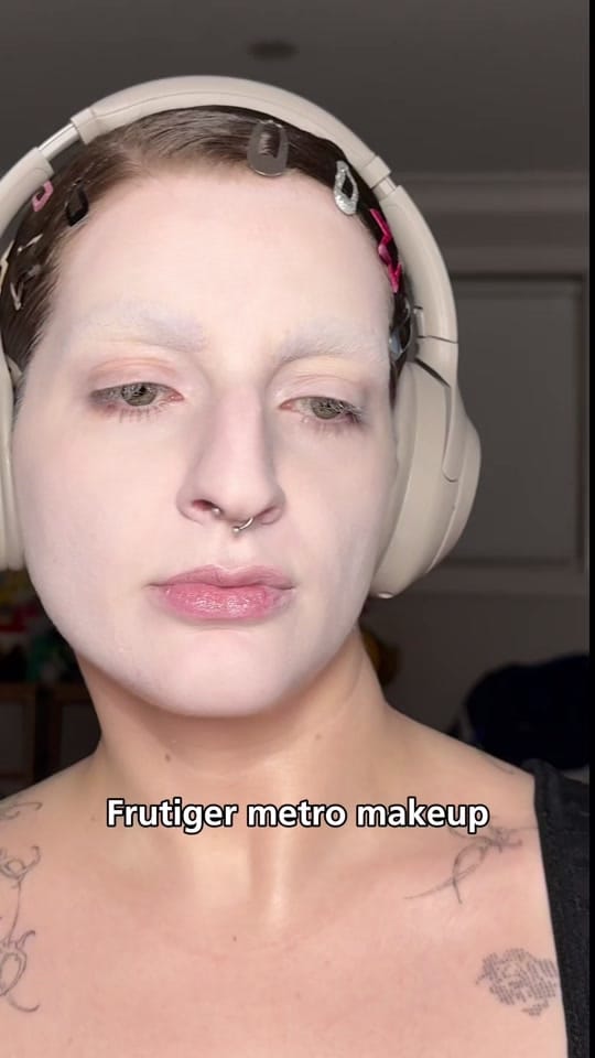 Post 9 by Sophie on TikTok (video)
