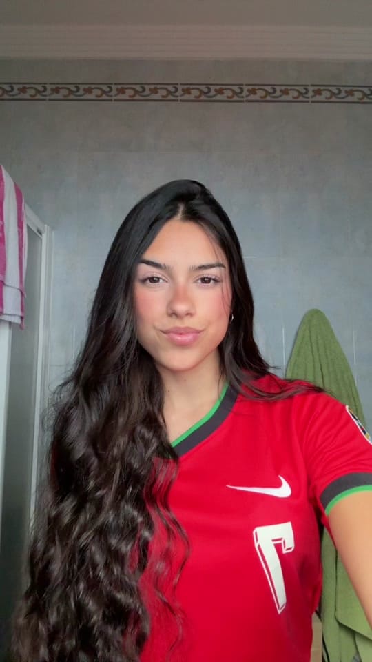 Post 1 by Amparo Martínez 🇪🇸 on TikTok (video)