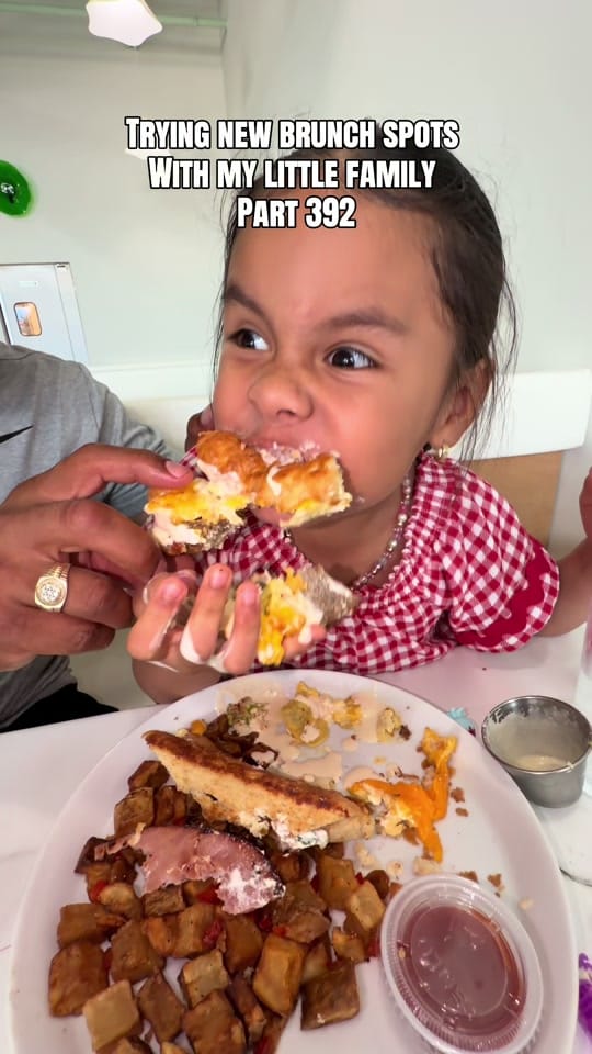 Post 6 by Victoria Alexis Mosqueda on TikTok (video)