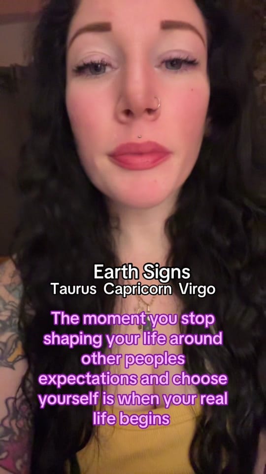 Post 10 by Robin✨🌙 on TikTok (video)