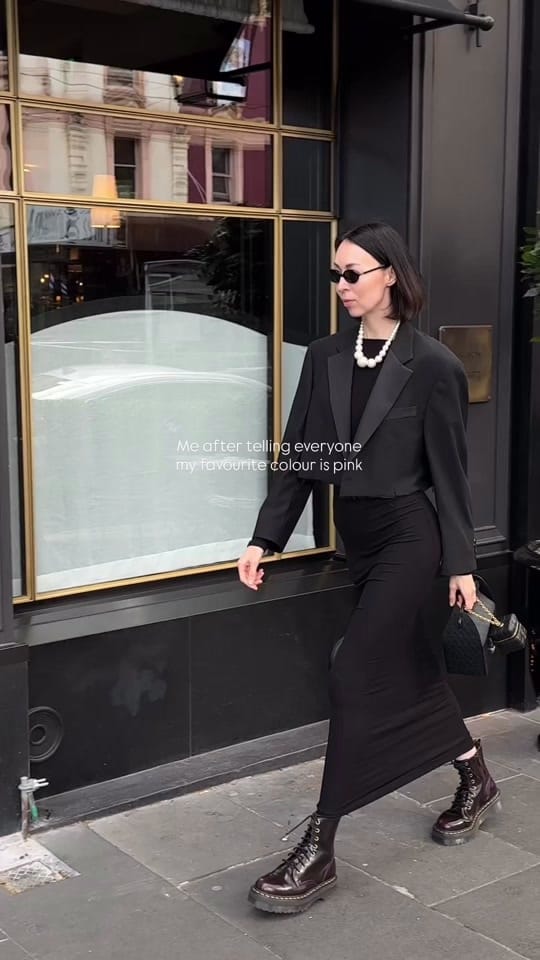 Post 8 by Whatpeoplewear.au on TikTok (video)